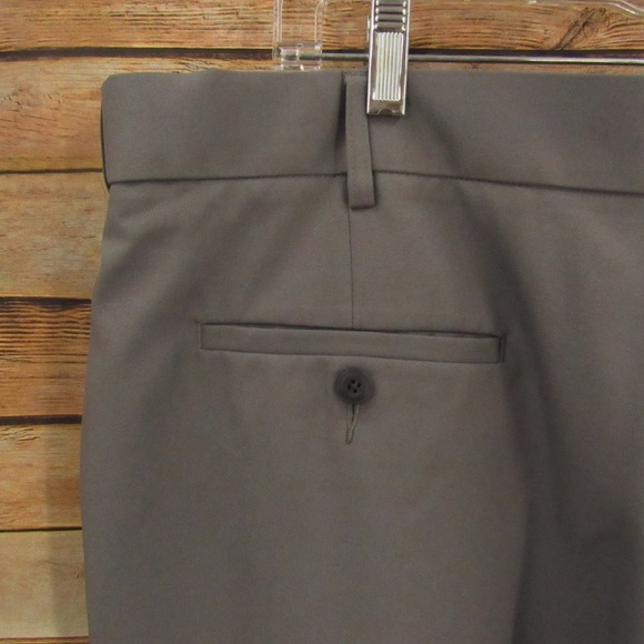 PGA TOUR Men's Gray Golf Shorts 42 - Picture 4 of 10